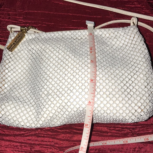 Whiting and Davis shoulder clutch - Picture 8 of 8